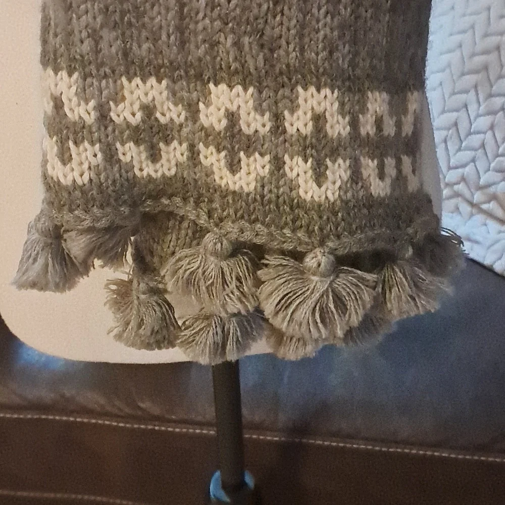 Banana Republic stay cozy